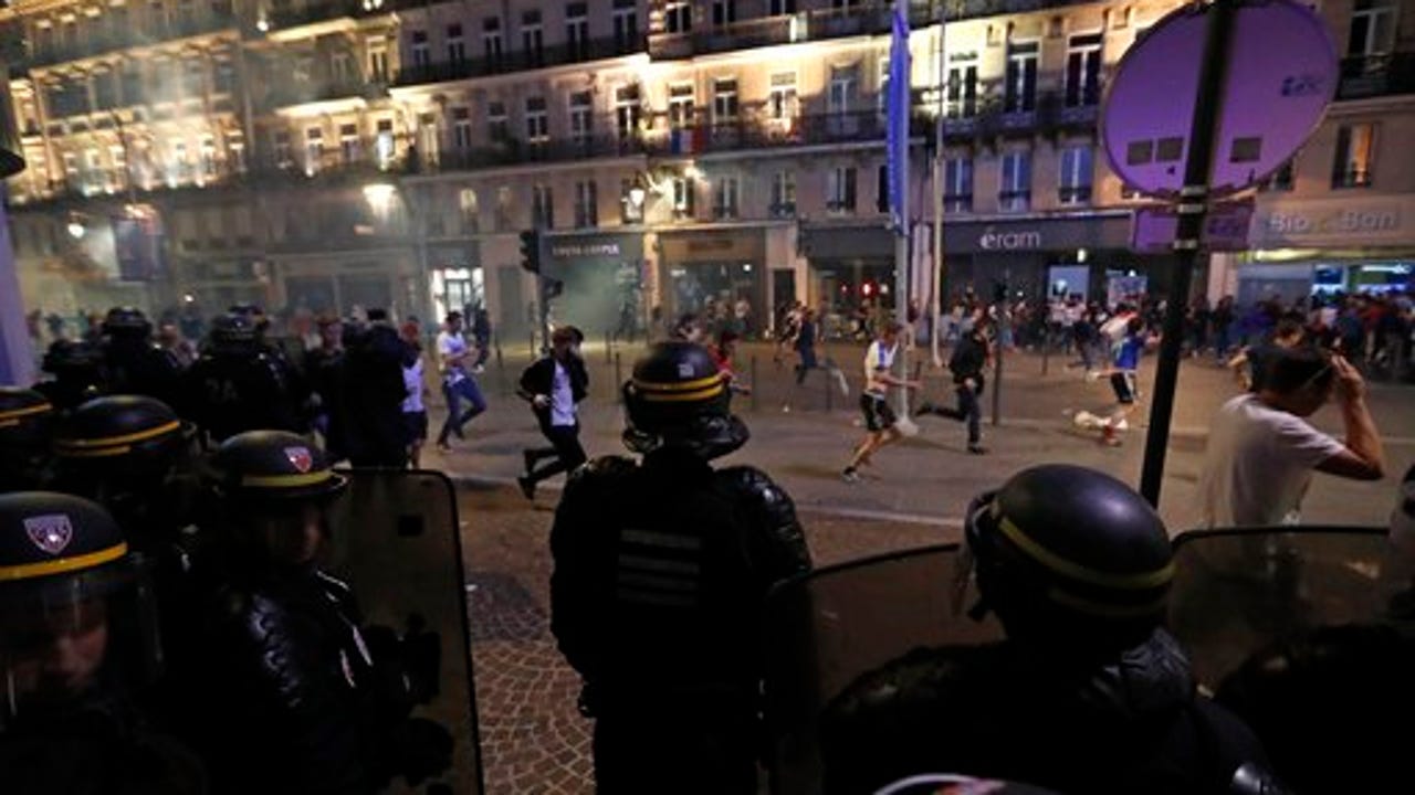 France to deport 20 Russians for violence at Euro 2016